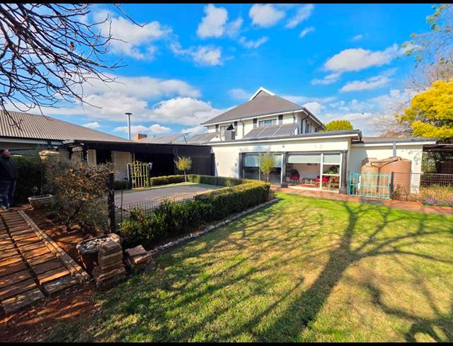 5 BEDROOM HOUSE FOR SALE IN GOLF PARK